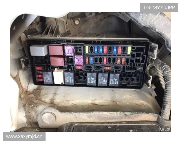 2007年飞度两厢保险丝对照表